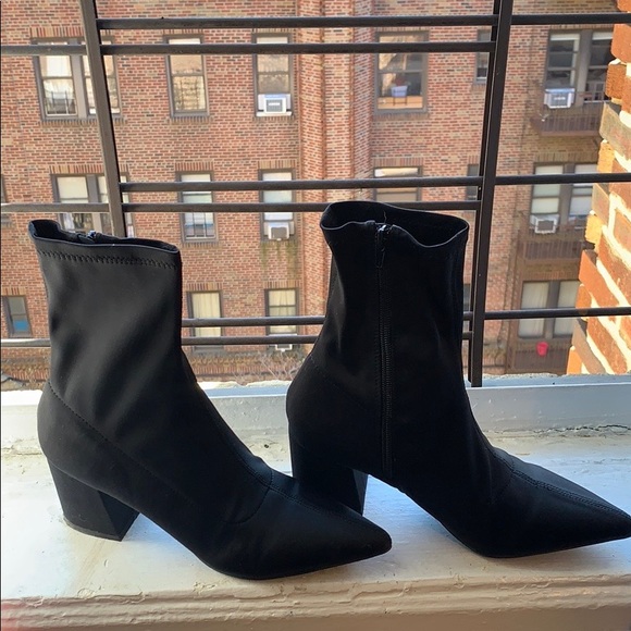 black mid heel sock boots